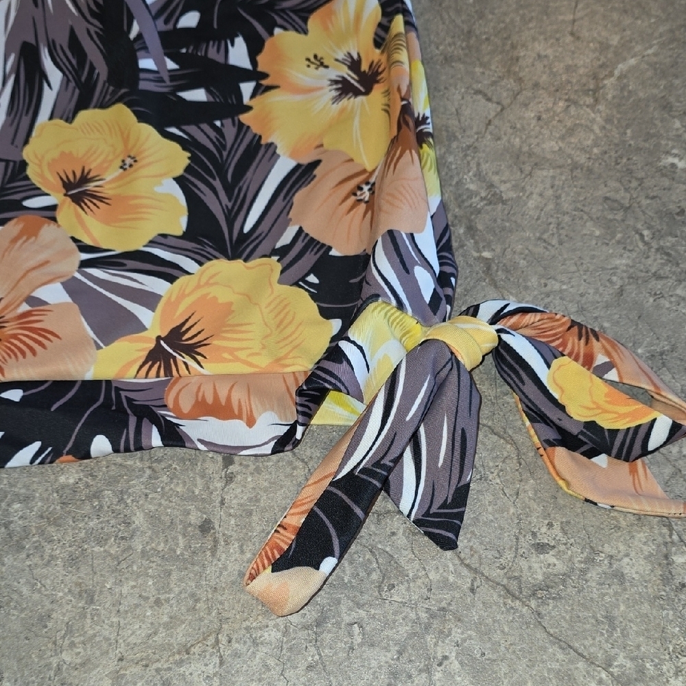 (J35)  Yellow and Black Tie On Side Crop Swim Top Plus Size - Picture 2 of 5